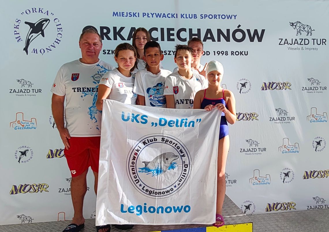 Pływacki medalowy rekord Delfina
