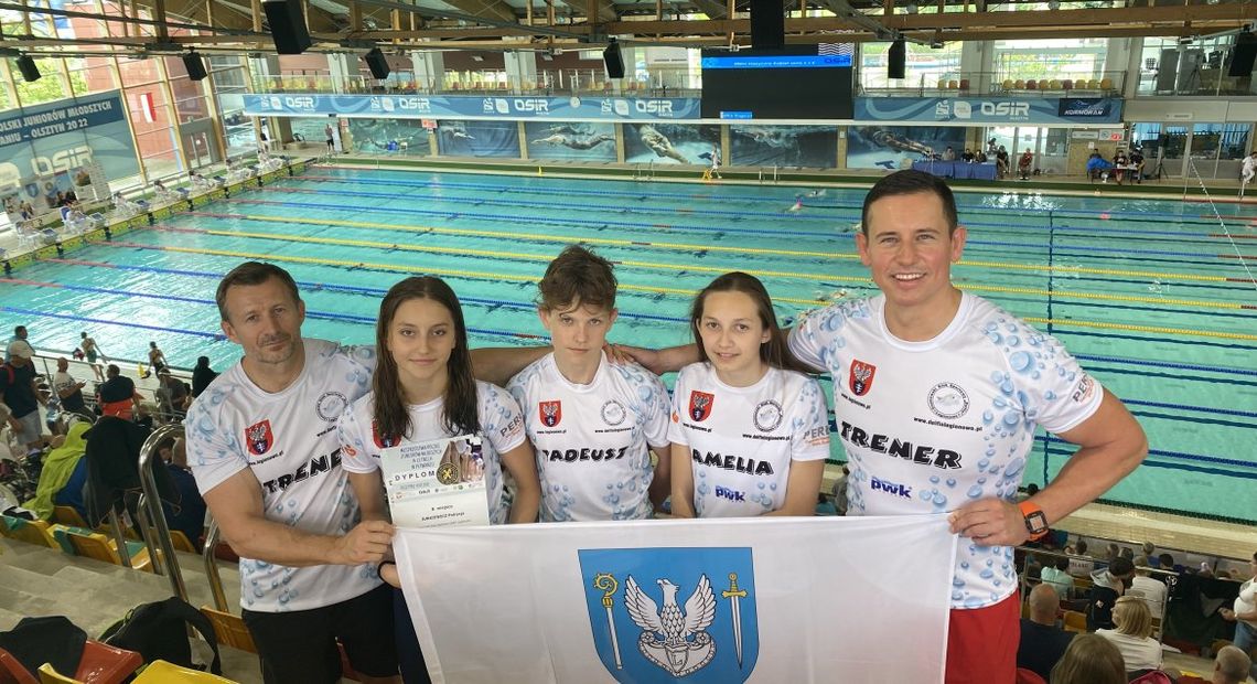 PŁYWANIE. Delfin na Letnich Mistrzostwach Polski Juniorów Młodszych 14 lat w pływaniu