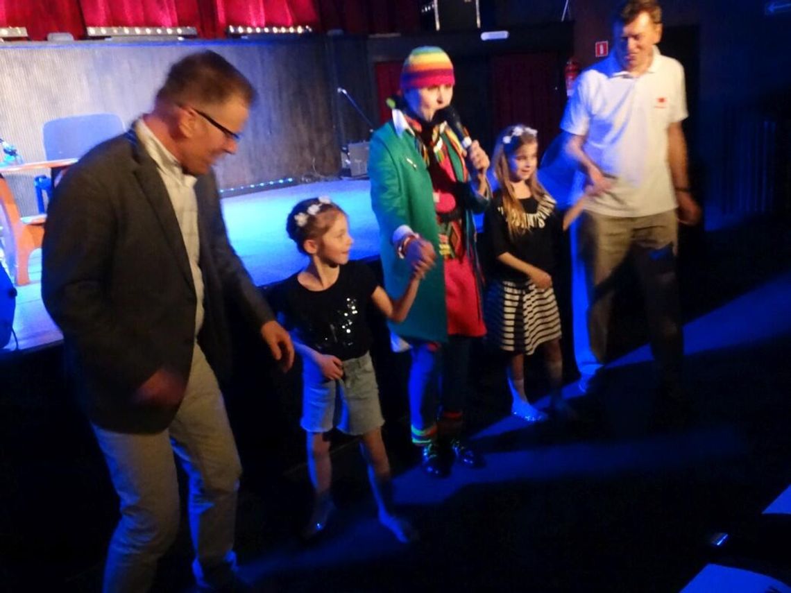 PO SĄSIEDZKU. Dzień Matki z poezją i muzyką w Nasielskim Ośrodku Kultury