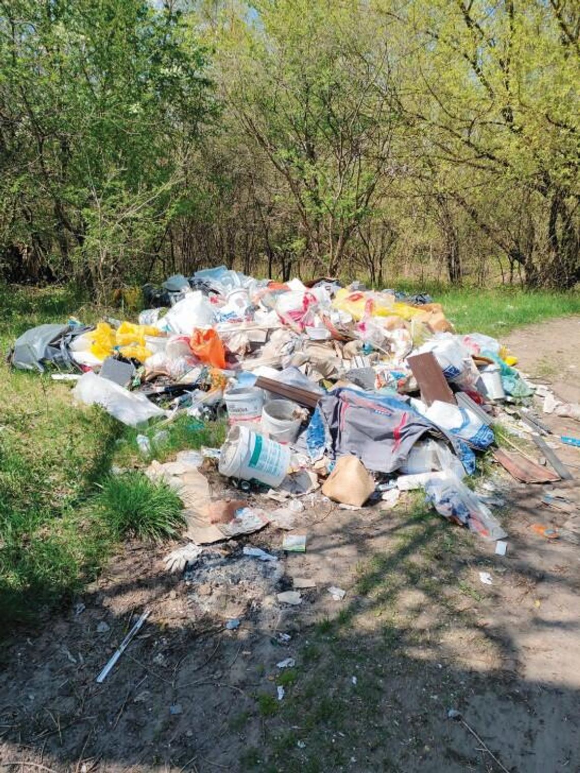 POWIAT. Majówka nad Narwią za Sikorami