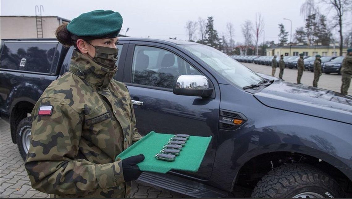 Prywatne samochody powołują do wojska
