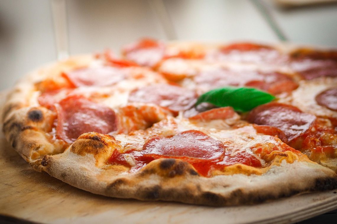 Przewodnik po najlepszych pizzeriach na Mokotowie: gdzie zjeść pyszną pizzę w Warszawie Przewodnik po najlepszych pizzeriach na Mokotowie: gdzie zjeść pyszną pizzę w Warszawie