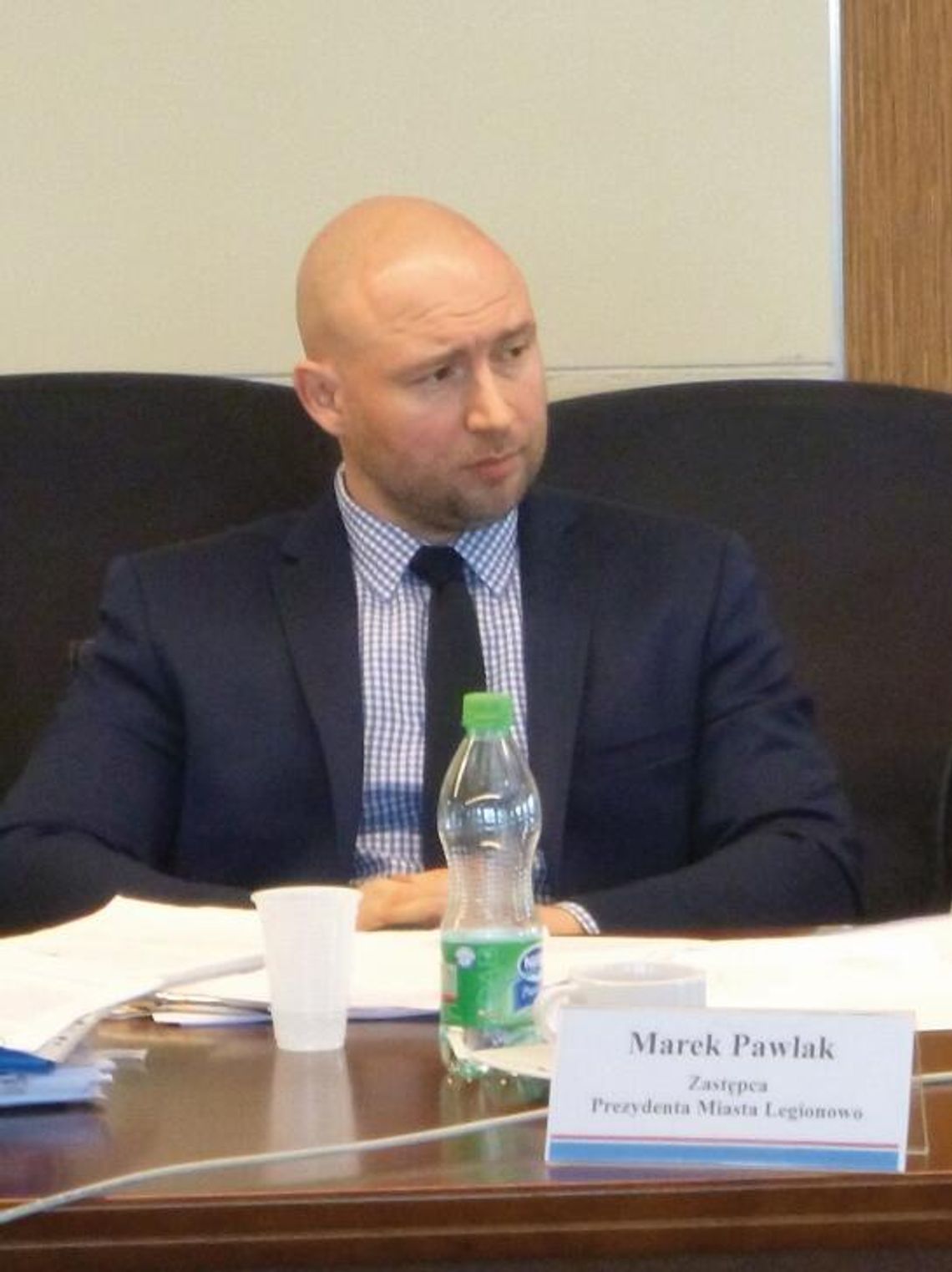 PRZYSŁOWIA MĄDROŚCIĄ NARODÓW. Pokorne ciele dwie matki ssie