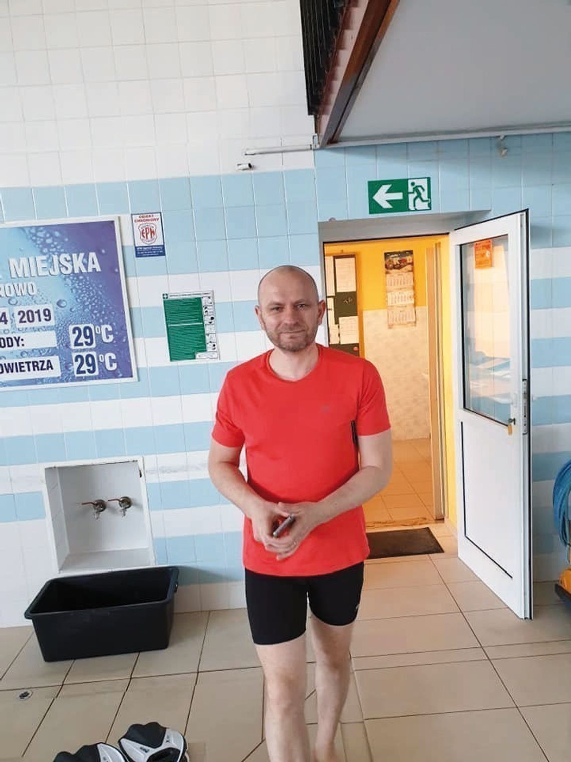 RAPORT z podwarszawskiej noclegowni. Tych klientów nie obsługujemy czyli jaja na basenie