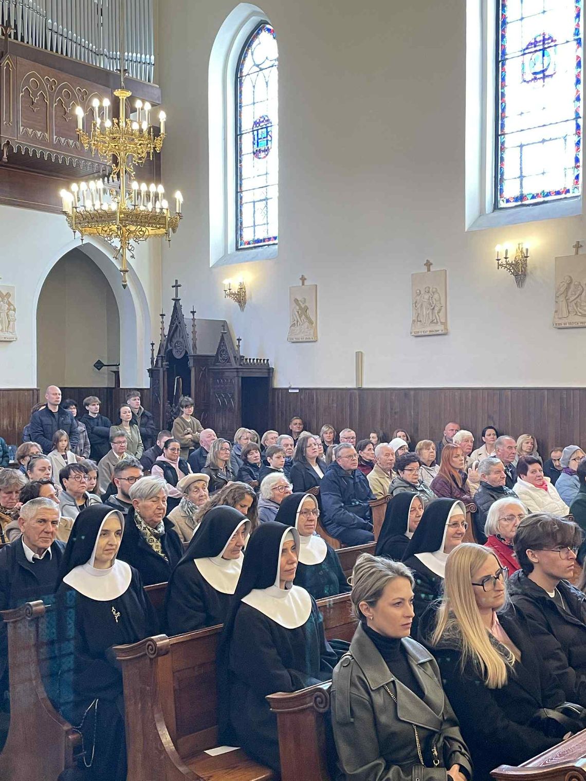 Relikwie św. Felińskiego w chotomowskiej świątyni Relikwie św. Felińskiego w chotomowskiej świątyni
