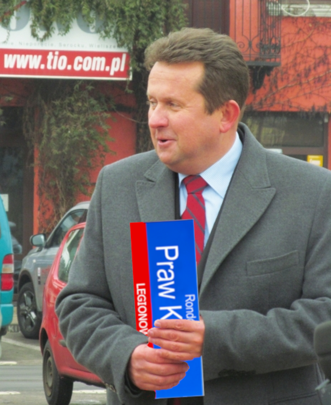 Ronda pomocne kierowcy ale czy mieszkańcom... Dziwię się...