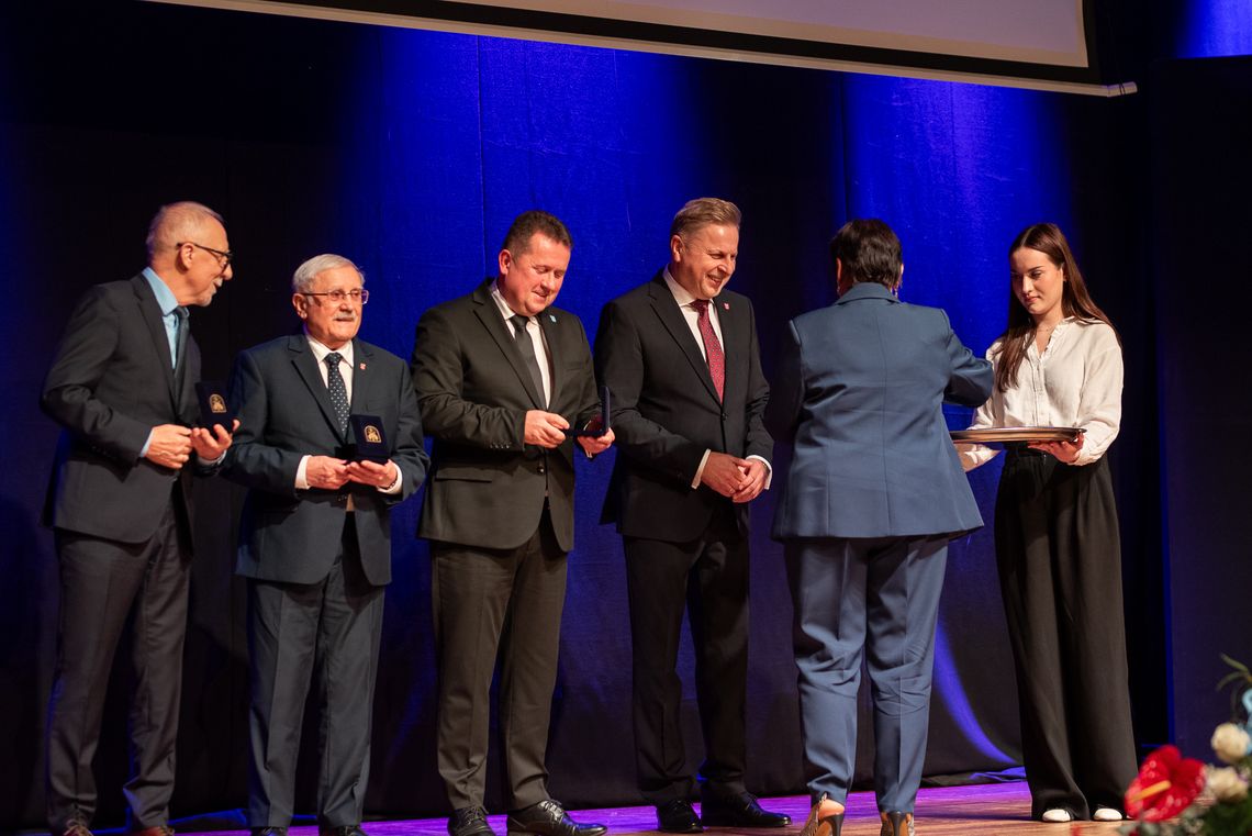 Samorząd w jednej sali
