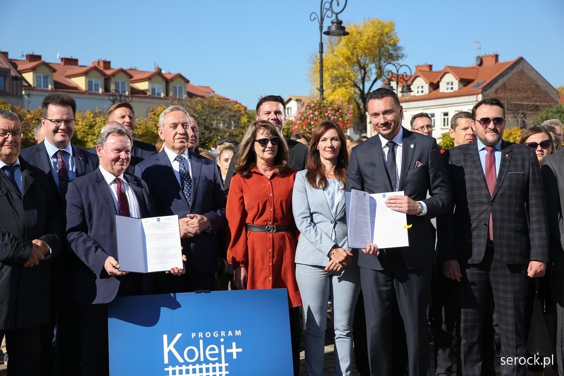 SEROCK. Kolej Plus: Z Przasnysza koleją do Warszawy przez Pułtusk i Serock