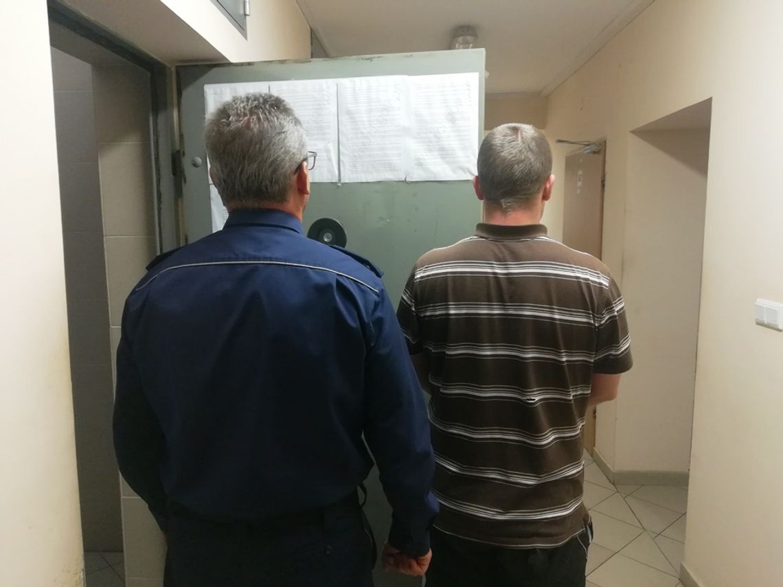 SEROCK. Próbowali okraść zacumowaną łódź SEROCK. Próbowali okraść zacumowaną łódź