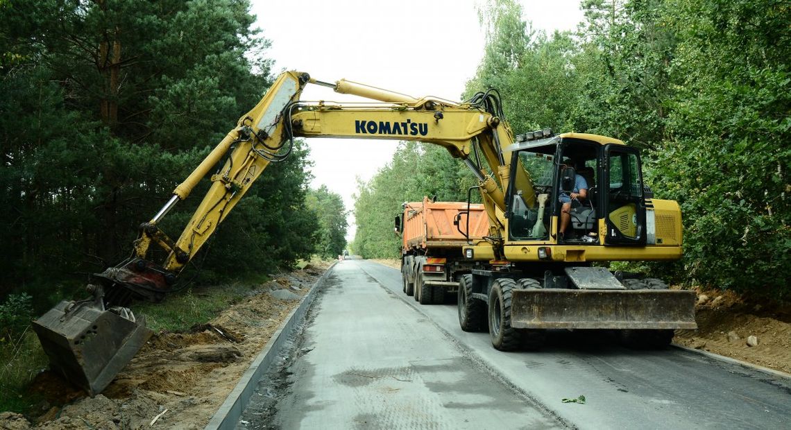 SEROCK. Przebudowa drogi powiatowej w Zalesiu Borowym