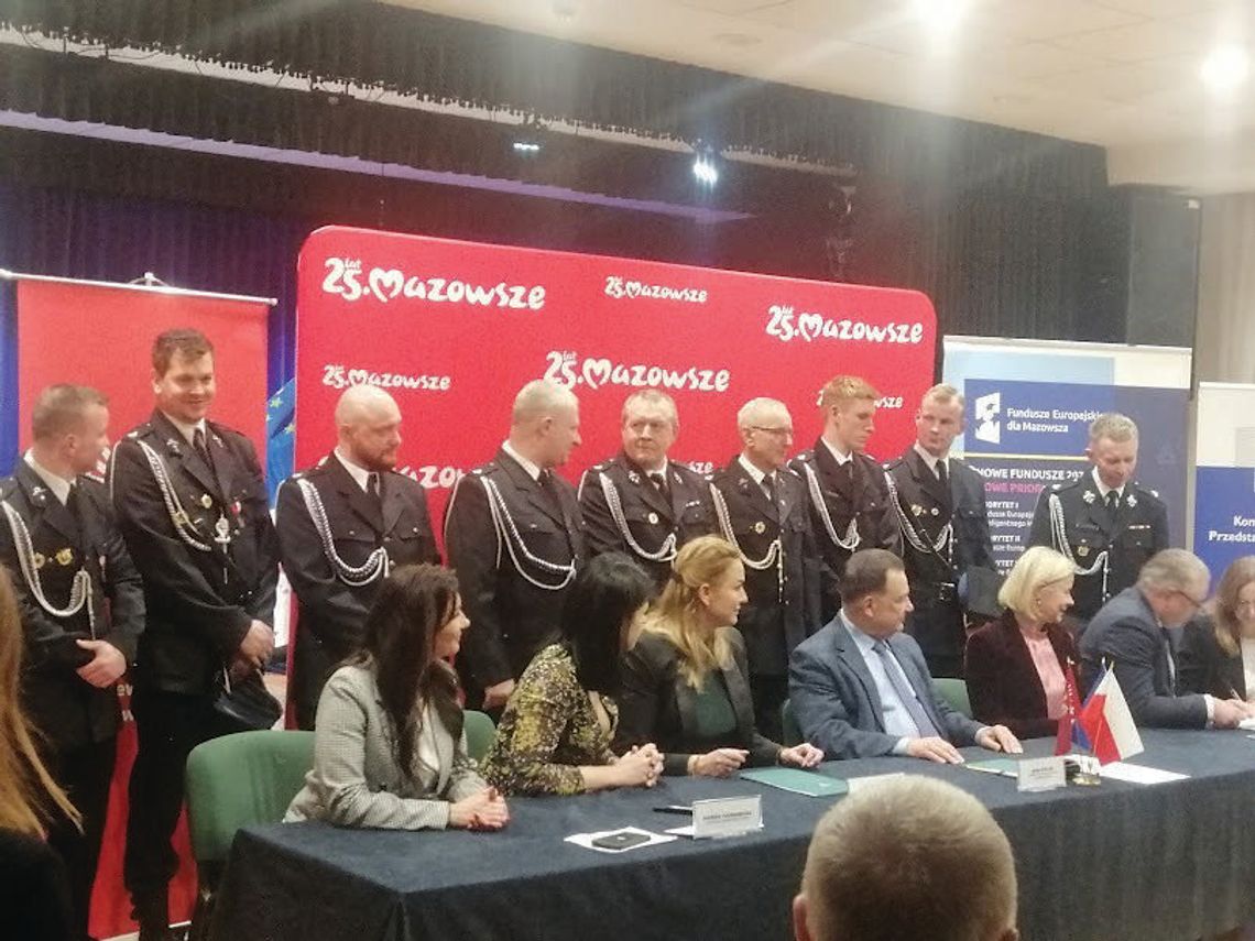 SEROCK/WIELISZEW. Unijne pieniądze na samochody dla Ochotniczych Straży Pożarnych w Serocku i Wieliszewie