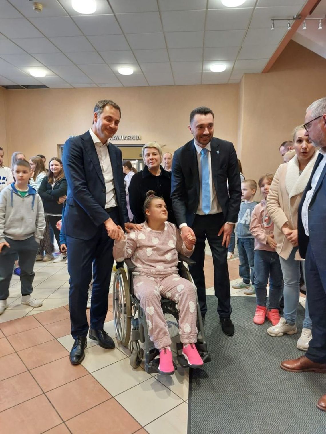 SEROCK. Wizyta Premiera Morawieckiego w serockim ośrodku