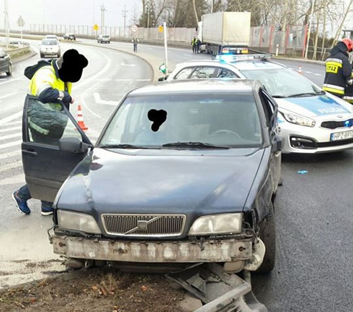 SEROCK. Zderzenie osobówki z TIR-em SEROCK. Zderzenie osobówki z TIR-em