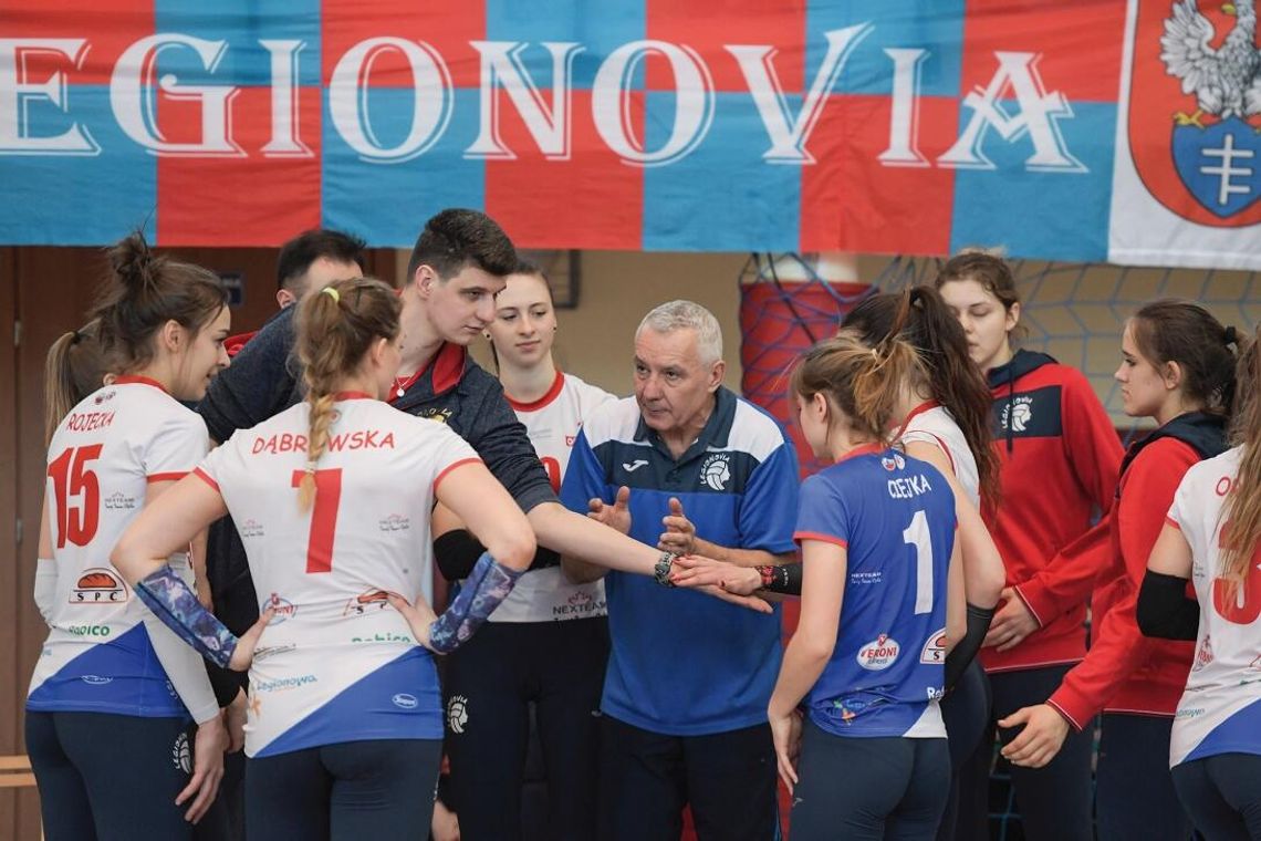 SIATKÓWKA. Dwa weekendy przy Zakopiańskiej -  Najpierw kadetki, potem juniorki