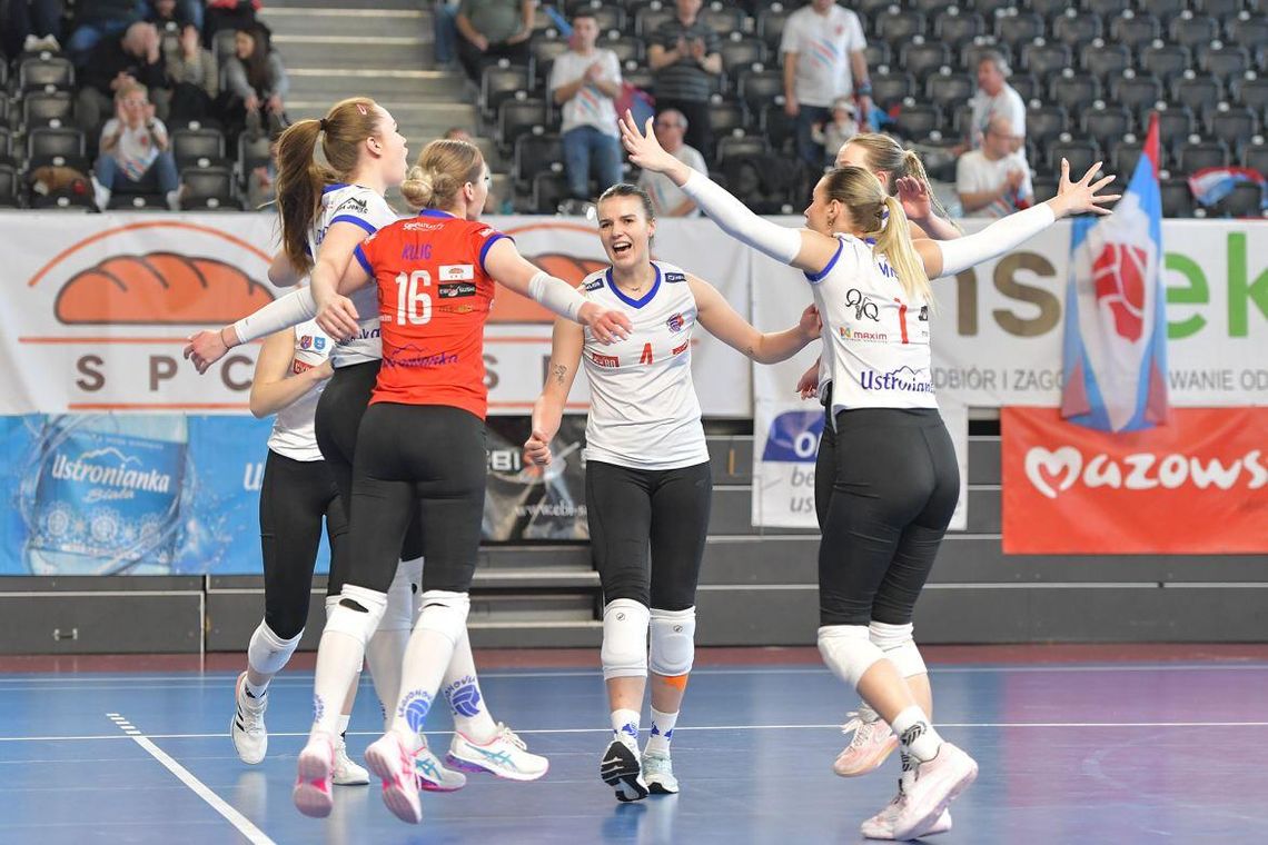 SIATKÓWKA. Legionovia walczy o fazę play-off. LTS Legionovia – KS Enea Piła 1:3 (25:22, 21:25, 15:25, 22:25)UJ CM Solna Wieliczka – LTS Legionovia 2:3 (20:25, 25:15, 25:15, 20:25, 7:15)