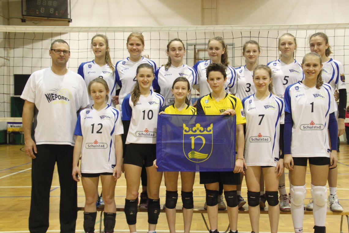 SIATKÓWKA. Patriak utarł nosa