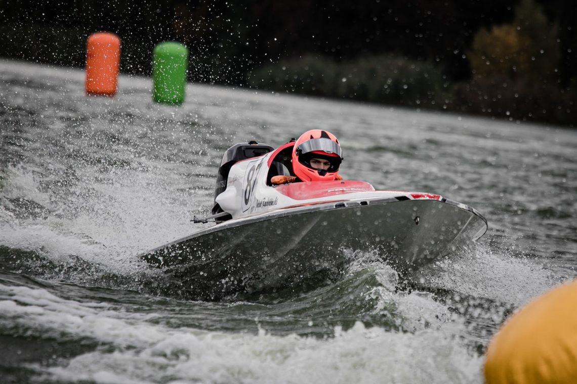 SPORT. Jakub Rochnowski motorowodnym Mistrzem Polski 2021
