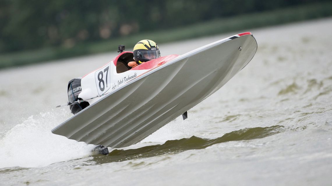SPORT MOTOROWODNY. Czwarty tytuł MP - Jakub Rochnowski z Chotomowa