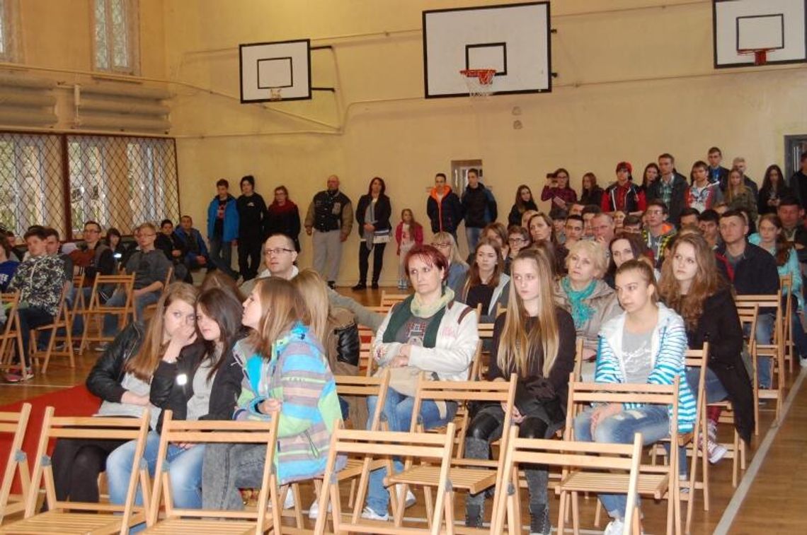 Szansa dla techników, piłkarzy i służb mundurowych