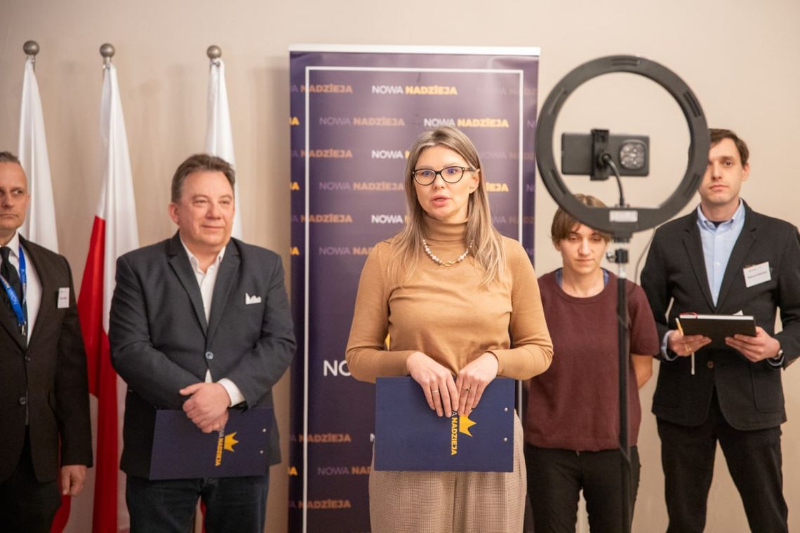 Szkolenie, polityka i pełna sala
