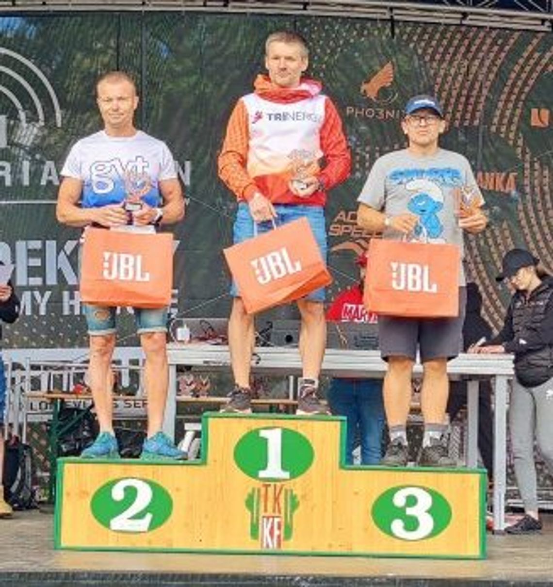 TRIATHLON. Bartosz Latawiec z Legionowa ze złotym medalem na JBL Triathlon Sieraków
