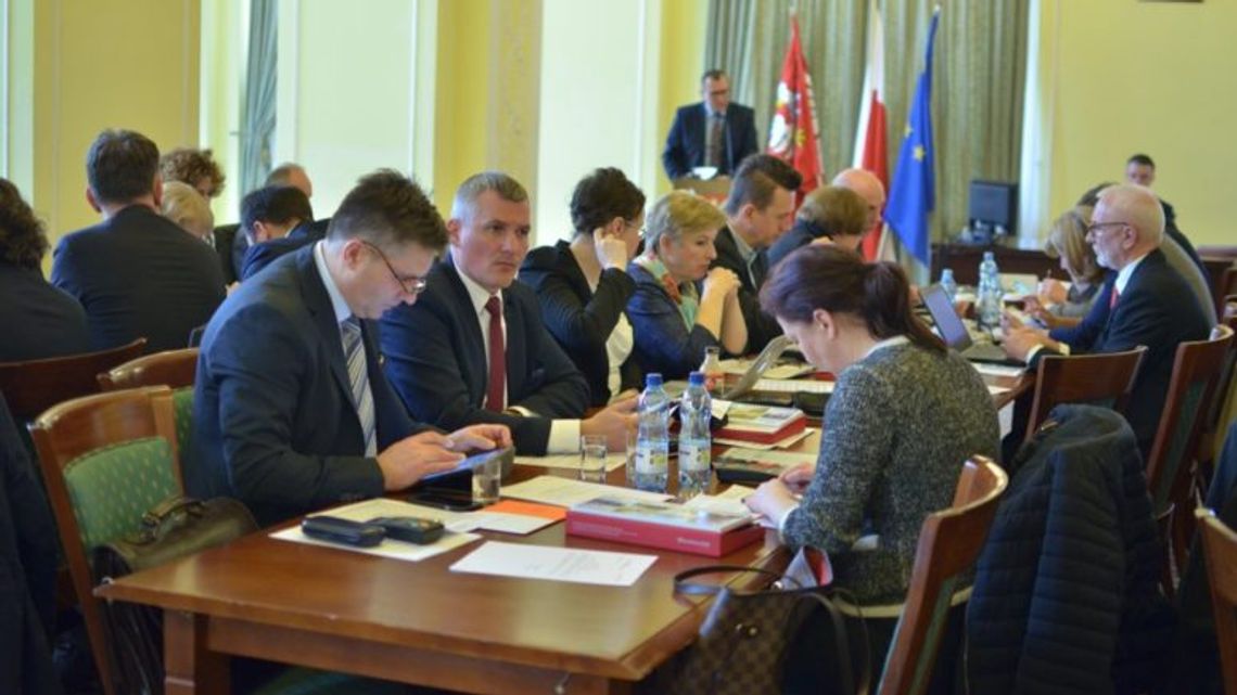 WIELISZEW. 3 mln zł na przebudowę niebezpiecznego skrzyżowania WIELISZEW. 3 mln zł na przebudowę niebezpiecznego skrzyżowania