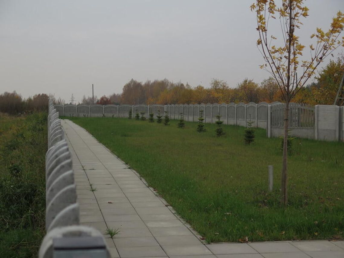 WIELISZEW. Cmentarz na miarę potrzeb WIELISZEW. Cmentarz na miarę potrzeb