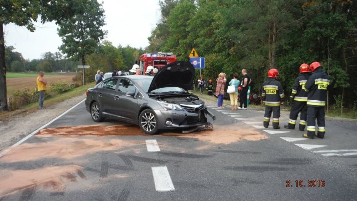 WIELISZEW. Dachował w wyniku zderzenia