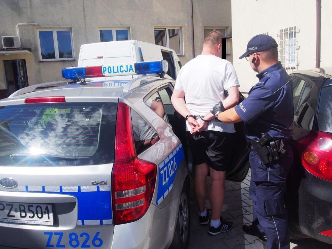 WIELISZEW. Policja przejęła 645 tysięcy nielegalnych fajek
