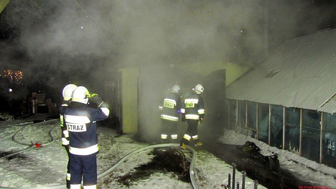 WIELISZEW. Pożar garażu WIELISZEW. Pożar garażu