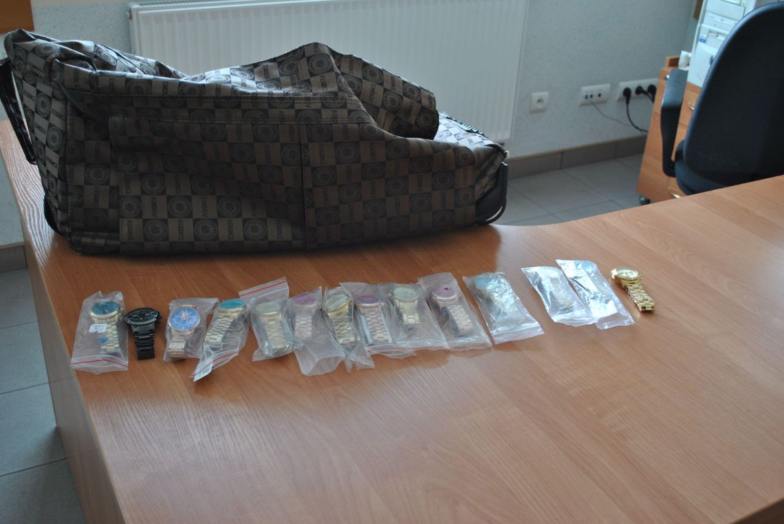 WIELISZEW. Zatrzymali sprzedawcę podróbek WIELISZEW. Zatrzymali sprzedawcę podróbek