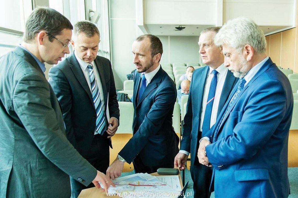 WIELISZEW-ZEGRZE. SKM-ką nad jezioro?