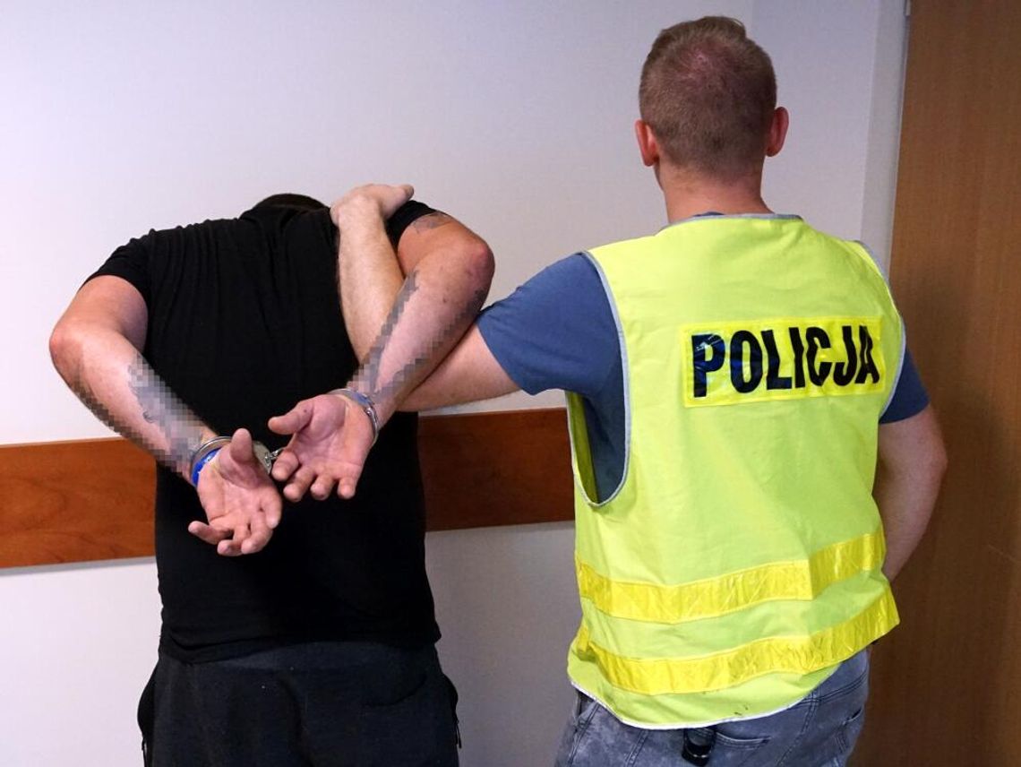 ZEGRZE. 33-latek okradał plażowiczów. Był pod wpływem alkoholu ZEGRZE. 33-latek okradał plażowiczów. Był pod wpływem alkoholu