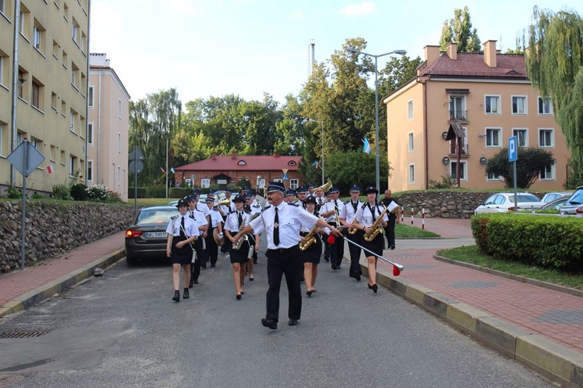 ZEGRZE. Obchody Święta Wojska Polskiego przez zegrzyńskich żołnierzy