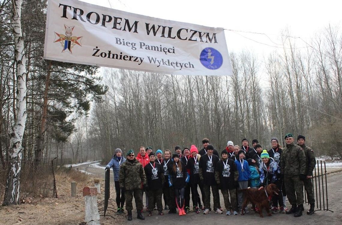 ZEGRZE. Oddali hołd pamięci Żołnierzom Wyklętym ZEGRZE. Oddali hołd pamięci Żołnierzom Wyklętym